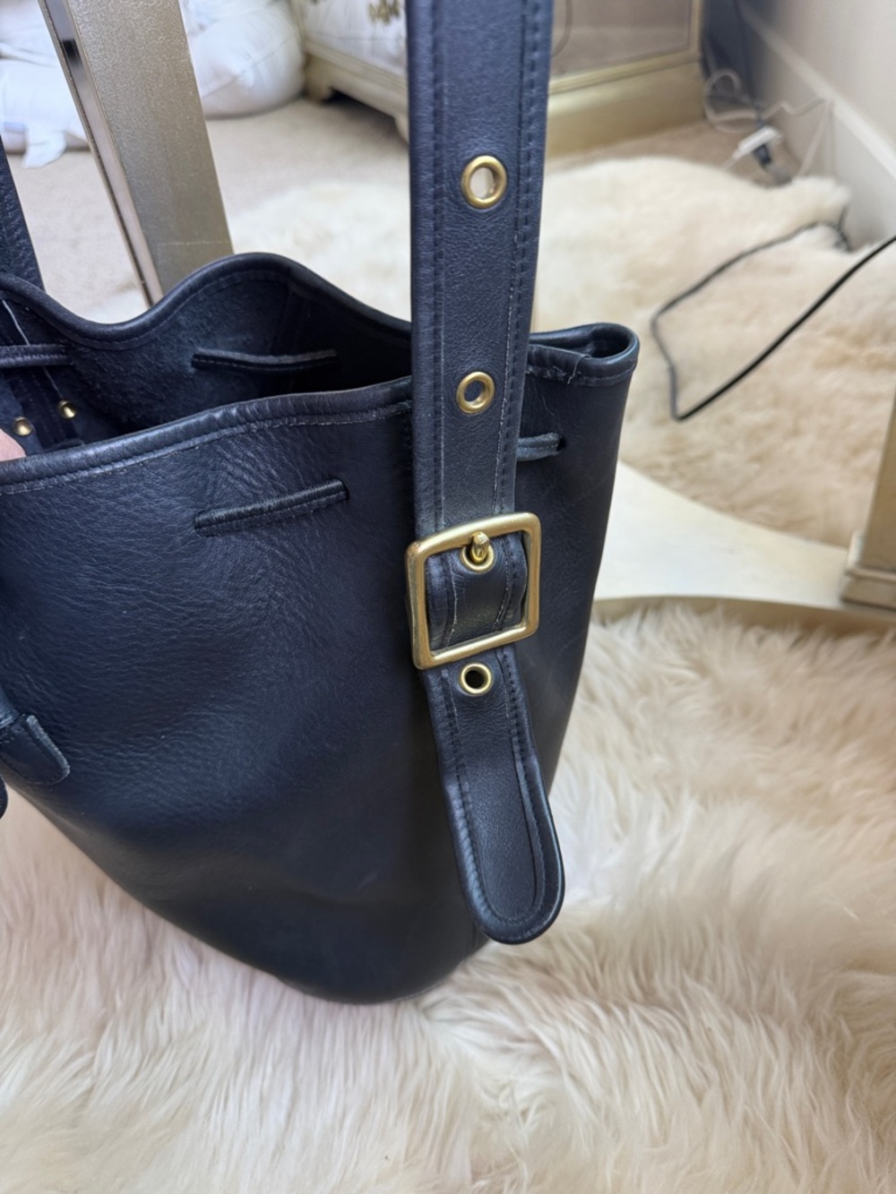 Coach Black Full-Grain Leather Shoulder Messenger Bag - Picture 4 of 5